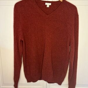 Mens 100% washable cashmere Garnet Hill V-Neck Sweater in Red - excellent cond